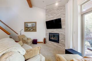 Blue River Grove - 9