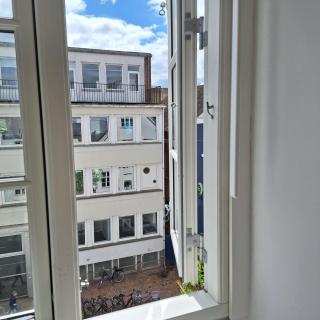 1- Bed Private room in apartment - 2