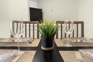 Upstay Condo near MCO Airport w Golf & Pool - 1