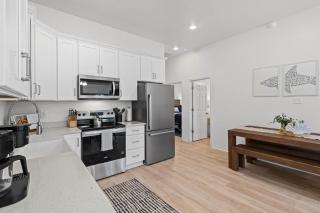 Luxury Retreat on Oleander - Unit L - 5