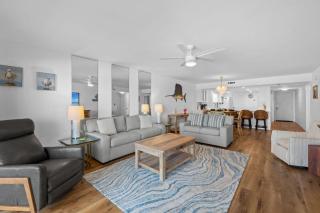 Surf Dweller 406 - The Beachcomber - 1