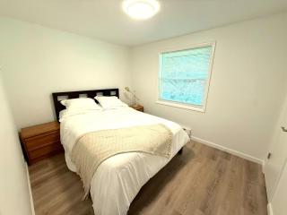 Modern 2BR Retreat near Light Rail, Seward Park 54 - 1