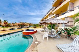 Inviting Apartment across from the Beach with Pool, Grill, Balcony & Golf nearby - 6