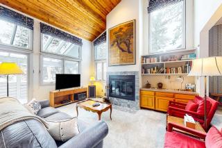 Stone Creek Lodge - 9