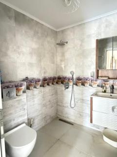 Luxury House - 7