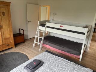 Großes ruhiges Haus bei Hamburg - Familien, Teams & schnelles WLAN, Kamin, Garten, 125qm - 1