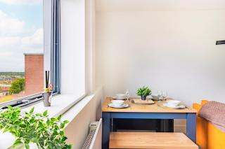 Stylish Central Location Apartment - 6