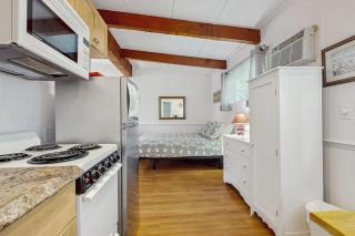 Sea Glass Escape - Holiday House M3 - 1