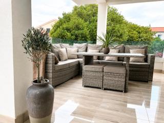 LUXURY MANDRE HOUSE - 4