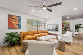 4BR Pool HVilla in Quiet Cul-de-Sac Orlando Getaway - 1