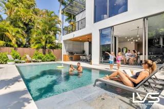 Villa Enclave- Brand New Luxe Las Olas Beach Villa - 7