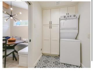 Modern 2bed,2bath house - BBQ,pool,cold plunge,pizza oven - 7