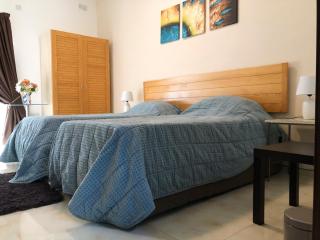 Central Qormi Ground-Floor Maisonette with Yard - 1