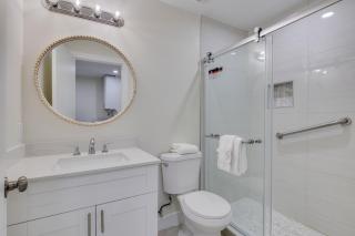 Sanibel Arms B2- Stunning Condo Steps to Beach - 3
