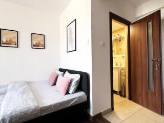 Cozy Studio in City Center with Self Check-in - 4
