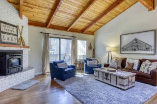 Slopes & Shores Chalet - 0