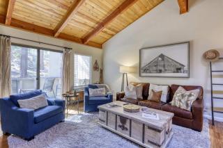 Slopes & Shores Chalet - 5