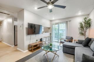 Cozy Urban Getaway 2B - Sleeps 6 - Pool, Prkg - 7