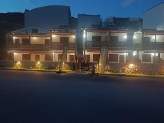 MAD'S Villas - 9