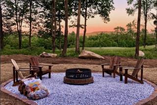 Charming 6BR Chalet - HOT TUB - Mountain View - 7