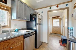 Rustic 3BR Cabin - HOT TUB - Oakland - 5