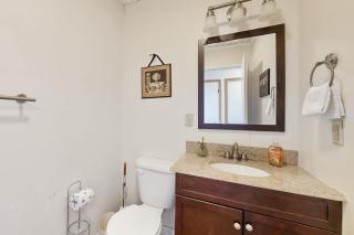 Rustic 3BR Cabin - HOT TUB - Oakland - 1
