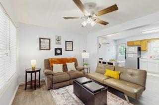Serene 3BR Lodge - 0