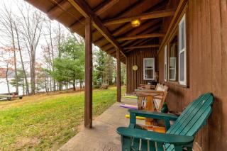 Rustic 3BR Farmhouse - LAKE VIEW - McHenry - 8