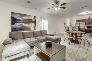 3 Mi to Dtwn! Houston Family Haven w/ Private Yard - 7