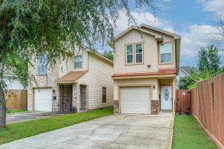 3 Mi to Dtwn! Houston Family Haven w/ Private Yard - 9
