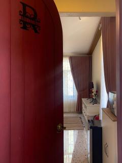Rose Cottage Comfort Stay near SM Batangas - 2
