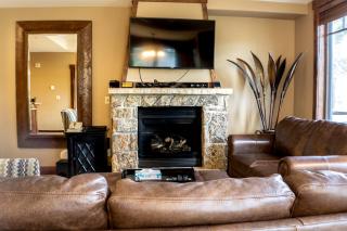 Crystal Peak Lodge #7000 - 6