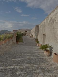 Fortress overlooking the sea - 6