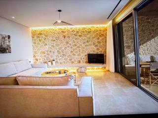 Superb Villa Private Pool - 4
