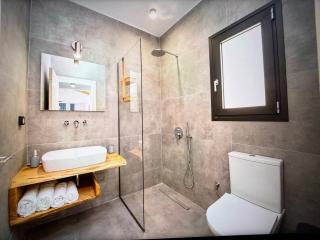 Superb Villa Private Pool - 3