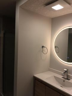 Whole unit 4 BR Home Near Downtown Airport Full privacy - 7