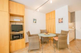 Ferienwohnpark Immenstaad am Bodensee Ein-Zimmer-Apartment 51 03 - 5