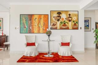 3BR Sky Oasis Penthouse with City Views Parking Country Club Zone - 1