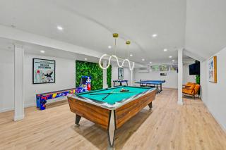 #1 Celebrity Mansion Estate Huge Dance Floor Swimming Pool Pickleball Secret Speakeasy - 6