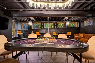 #1 Celebrity Mansion Estate Huge Dance Floor Swimming Pool Pickleball Secret Speakeasy - 5