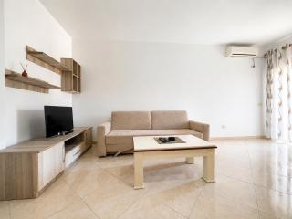 Aron's Apartment 37 - 7