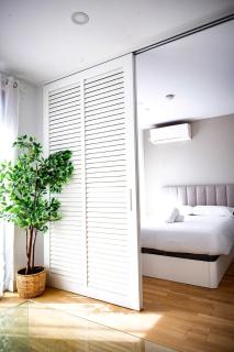 Luxury Executive Studio at Forbes - 9