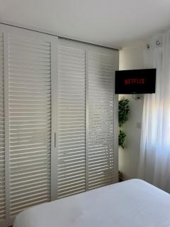 Luxury Executive Studio at Forbes - 6
