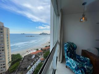 Guarujá Pitangueiras Frente Mar com 3 Suítes Ar-Condicionado Serviço de Praia Garagem Portaria 24h WiFi 5G Netflix Cozinha Completa Localização Privilegiada Perto de Tudo - 9
