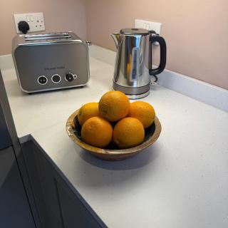 Walk to Royal Ascot - Luxury 4 bed apartment - 2
