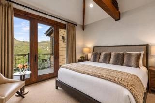 1138 Skiers Heaven! Luxury Home close to Park City Mountain! Two Hot Tubs & Gorgeous Outdoor Space! home - 6
