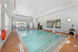 Best Western Plus Miami Airport North Hotel & Suites - 2