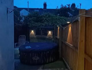 Serene Retreat with Hot Tub and Garden - 9