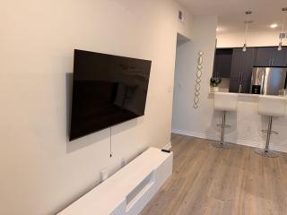Luxury 1BR Haven with Modern Finishes - 2