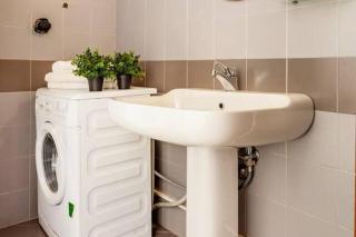 Design Villa with parking Navigli Milan sleeps5 - Milan - 0